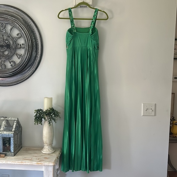 My Michelle Pleated Skirt Flowy Formal Prom Dress - Picture 4 of 8